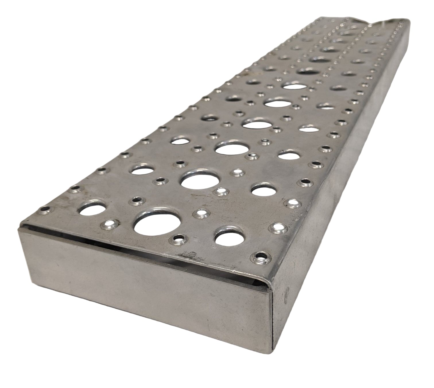 Freightliner 25 7/8" Fuel Tank Step - P/N A22-57757-066