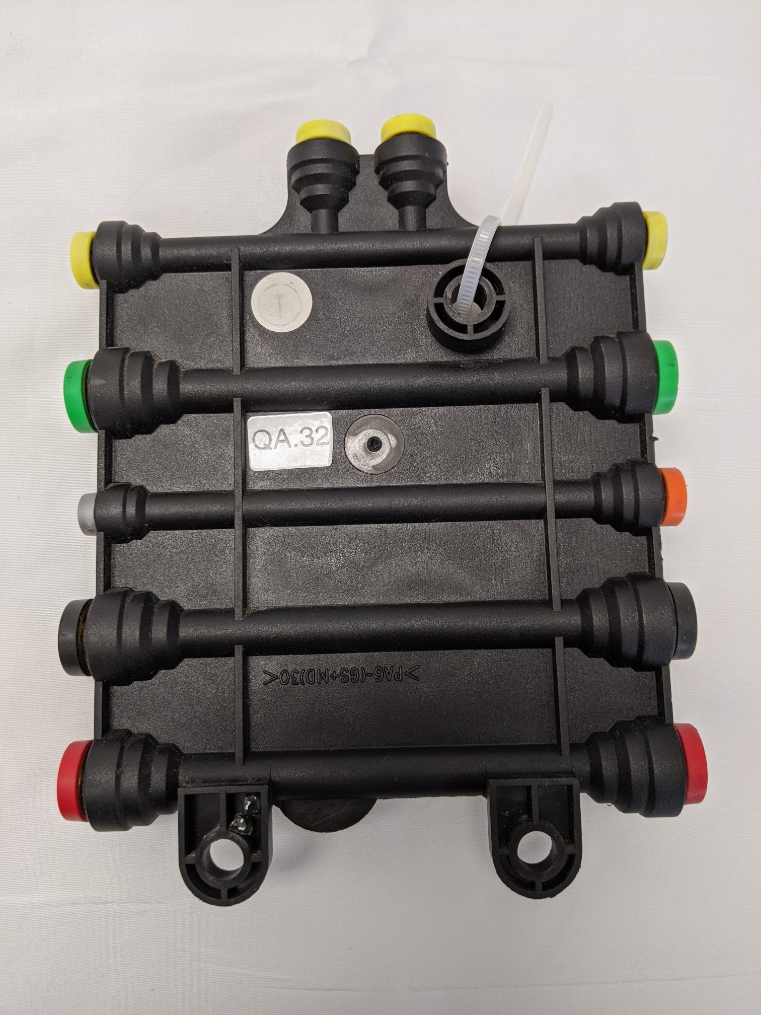 Used Freightliner Air Switch Manifold Block - P/N A12-14736-002