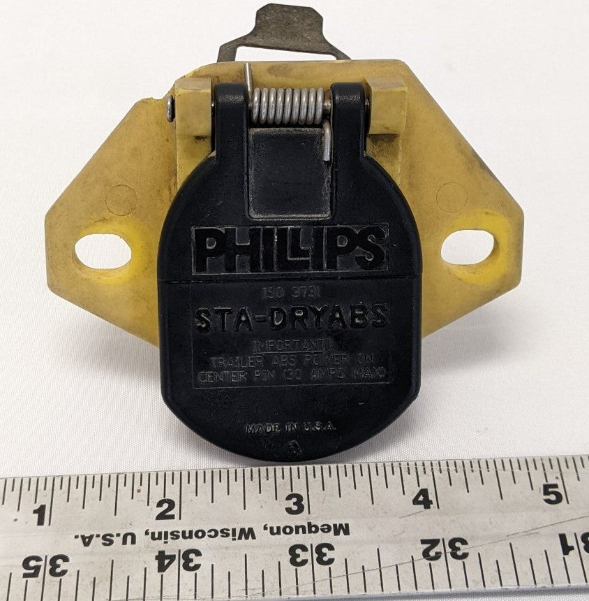 Used Phillips STA-DRY 7-Way ISO Ring Termination Socket -P/N 16-822