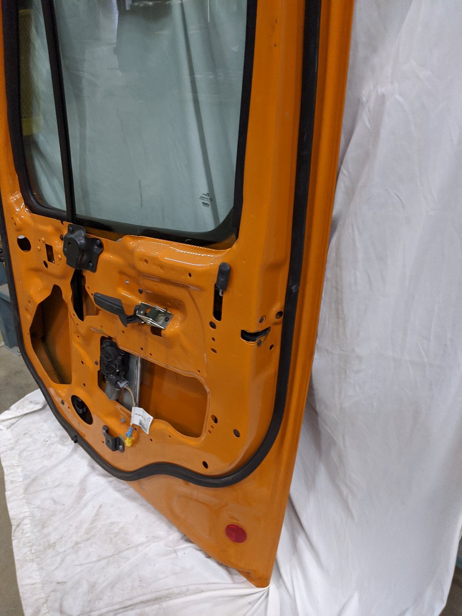 Freightliner M2 Plus RH Door w/ Window - P/N Z18-71221-032 (10091449123132)