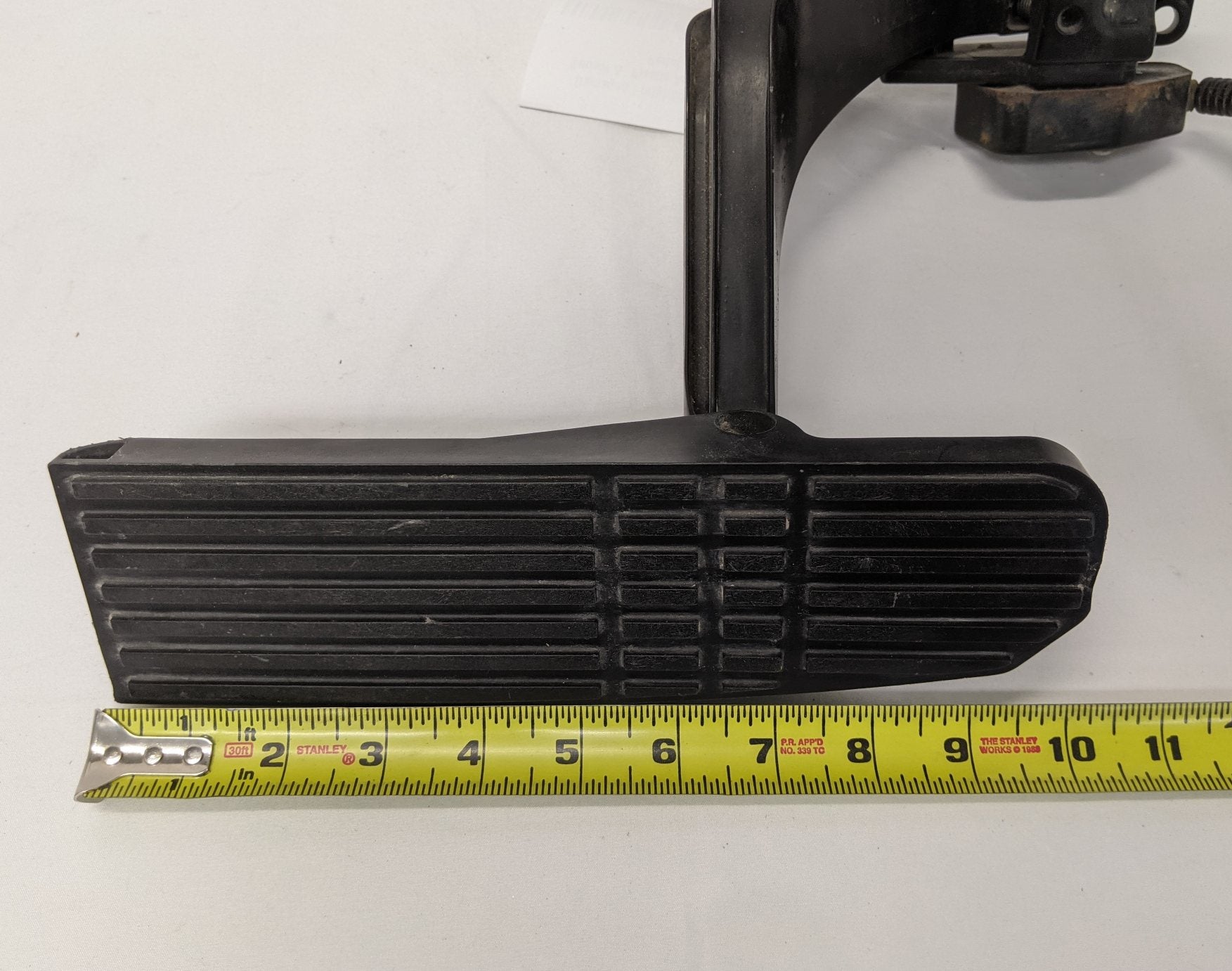 Damaged Freightliner CAT Sensor & Plastic Accelerator Pedal