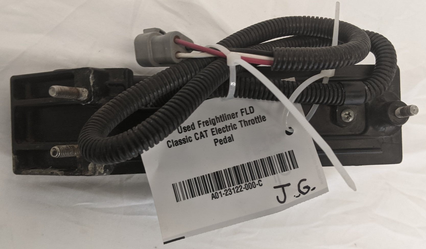 Used Freightliner FLD Classic CAT Electric Throttle Pedal - P/N A01-23122-000