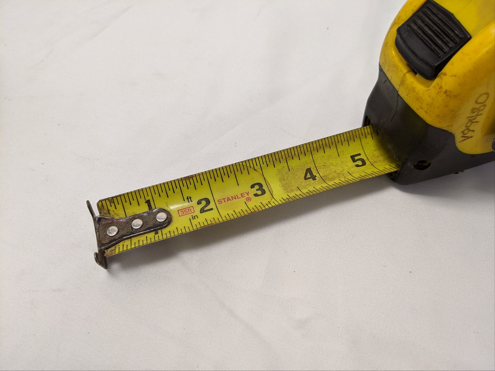 Stanley FatMax Tape Measure 35 FT Lot of 2 - 1" Blade Tape Lock Belt Clip 33-735