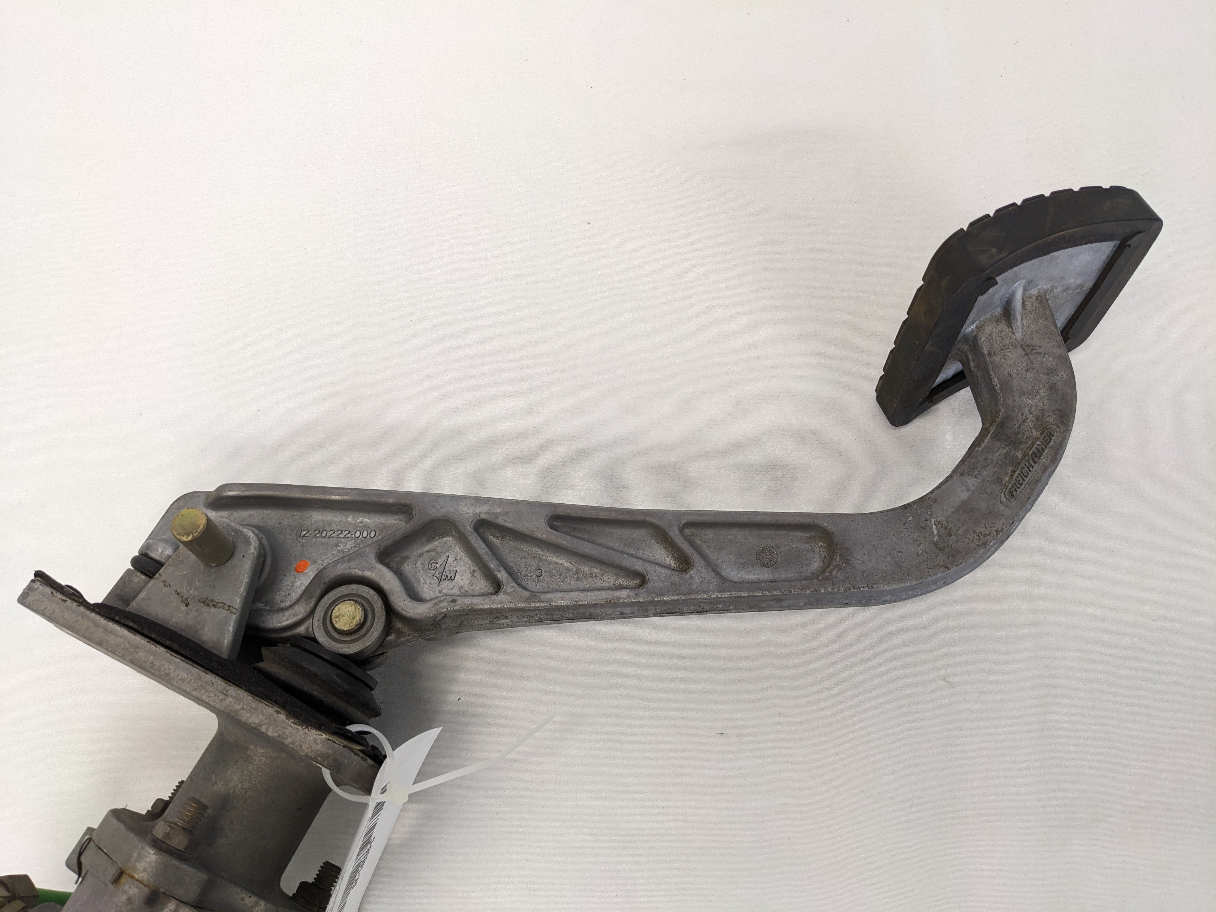 Used Freightliner Foot Valve 5006808 & Brake Pedal Assembly - P/N A12-19510-003