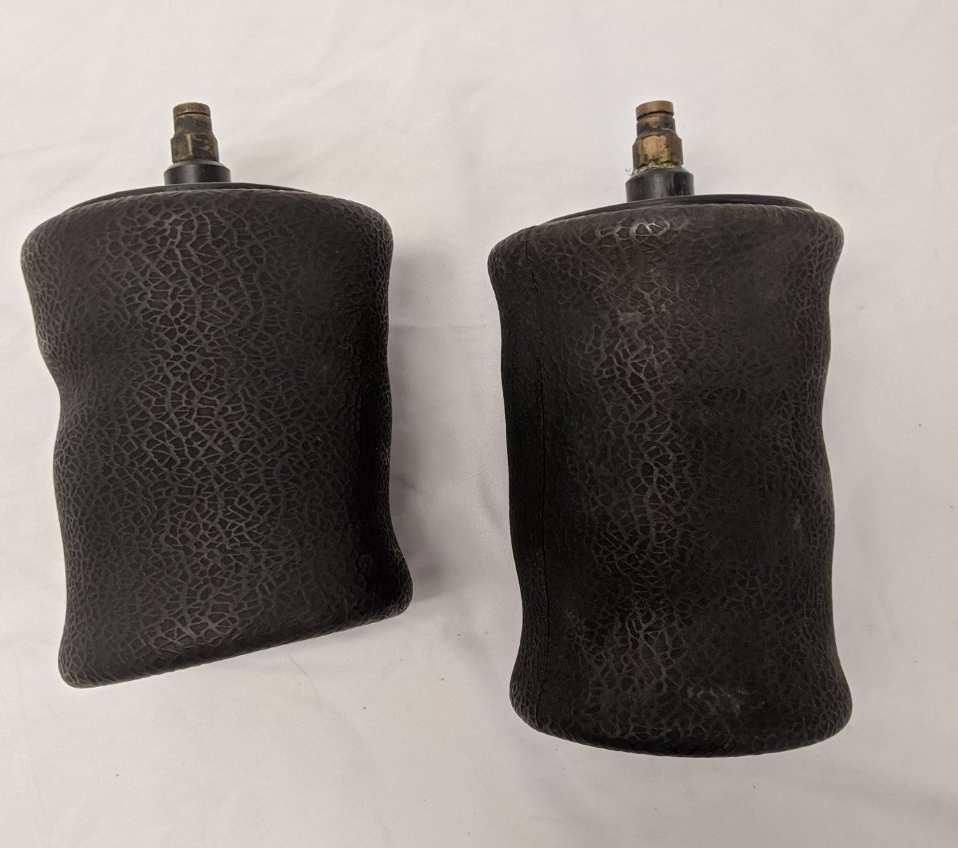 *Lot of 2* Used Goodyear Cab Air Spring - P/N GYR 1S5 173