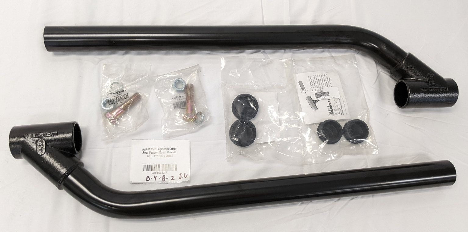*Lot of 2* New Fleet Engineers Offset Rear Fender Mount Brackets - P/N 031-00883
