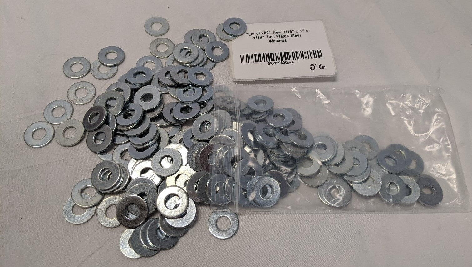 *Lot of 200* New 7/16" x 1" x  1/16" Zinc Plated Steel Washers