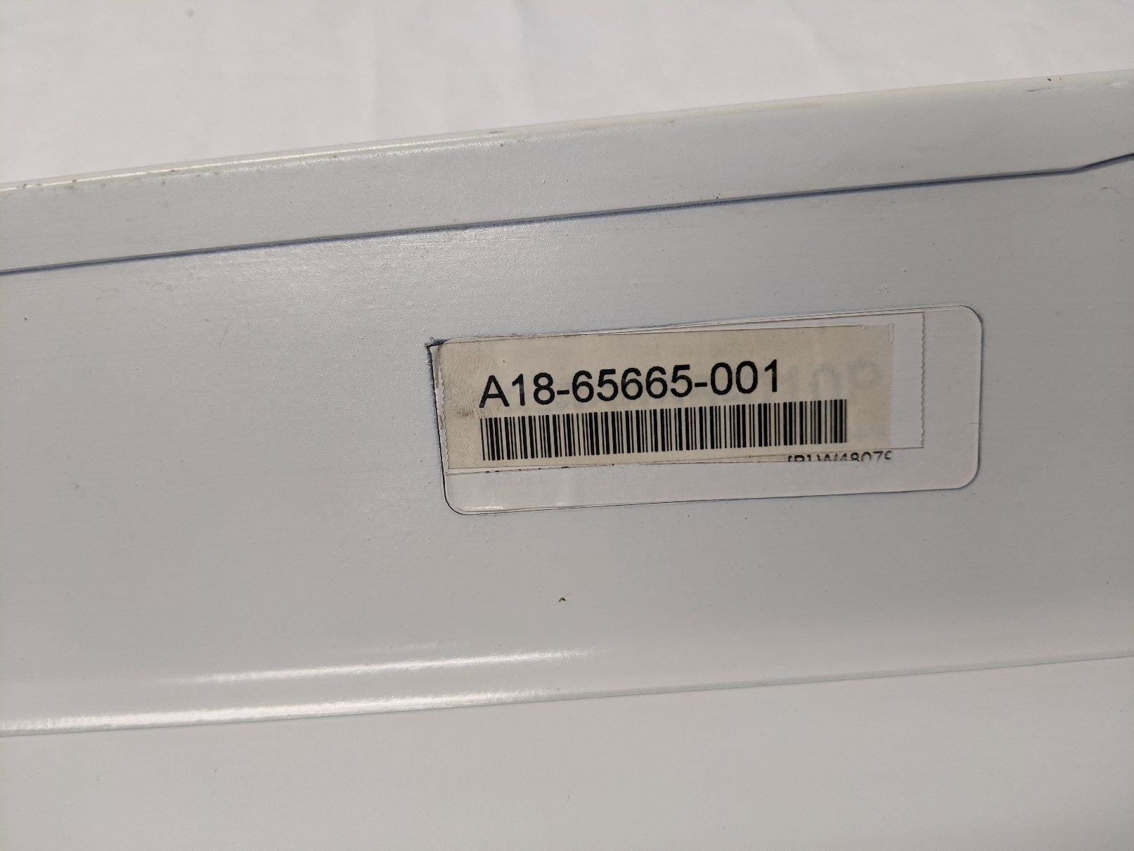 Western Star 4700 White LH Rear Skirt Panel - A18-65665-001