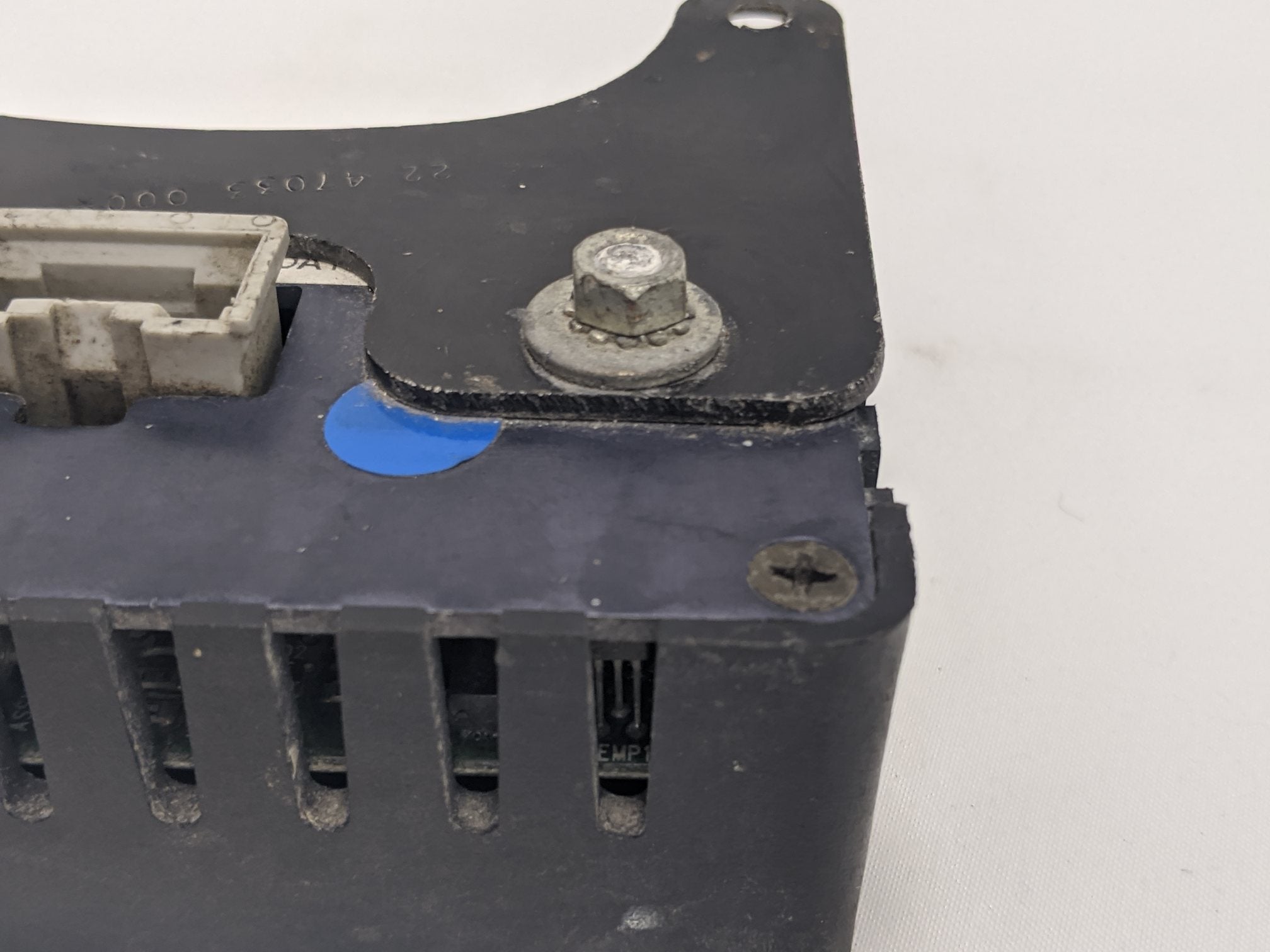 Used Detroit Diesel Optimized Idle Thermostat Control w/ Bracket - P/N 23520772