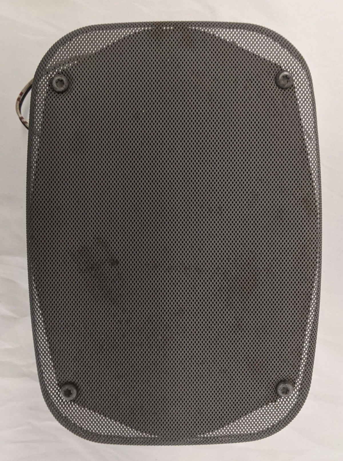 Used Freightliner Columbia 6" x 9" Coaxial Speaker w/ Grille - P/N 18-31374-001