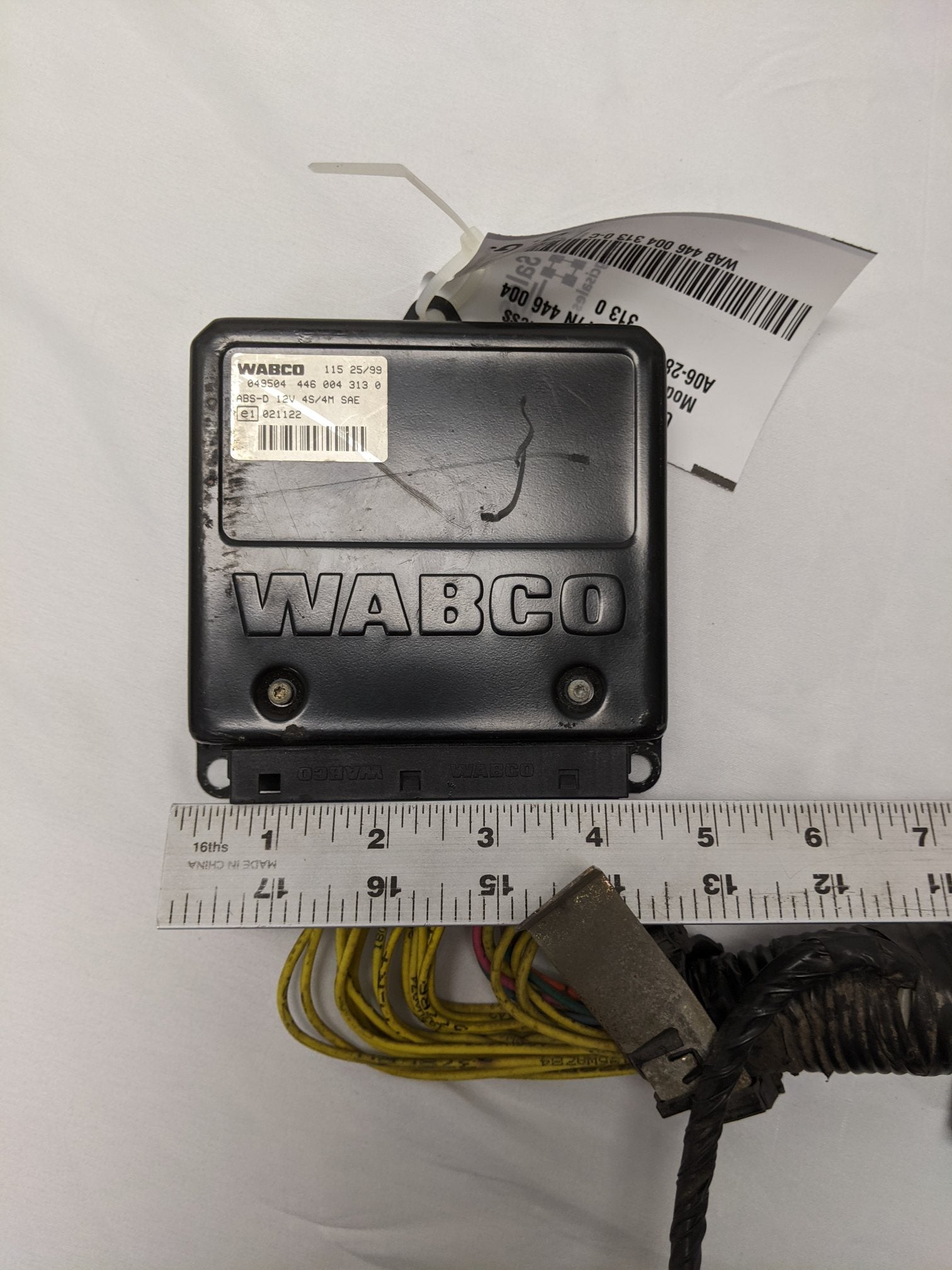 Used Wabco ABS ECU Module w/ Wiring Harness A06-28125-000 - P/N 446 004 313 0
