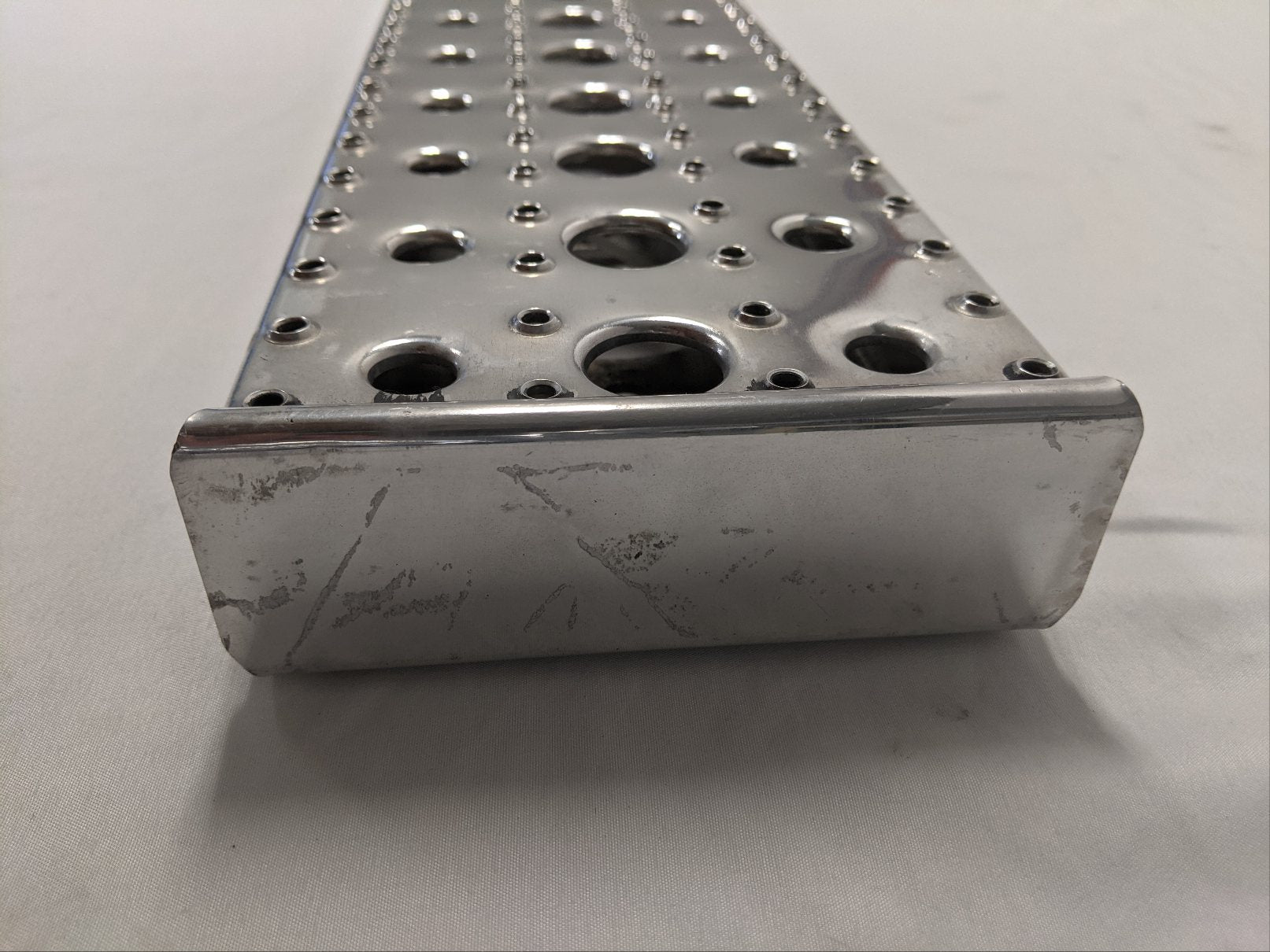 Freightliner 122SD 40 Inch Fuel Tank Step Assembly - P/N A22-54384-100