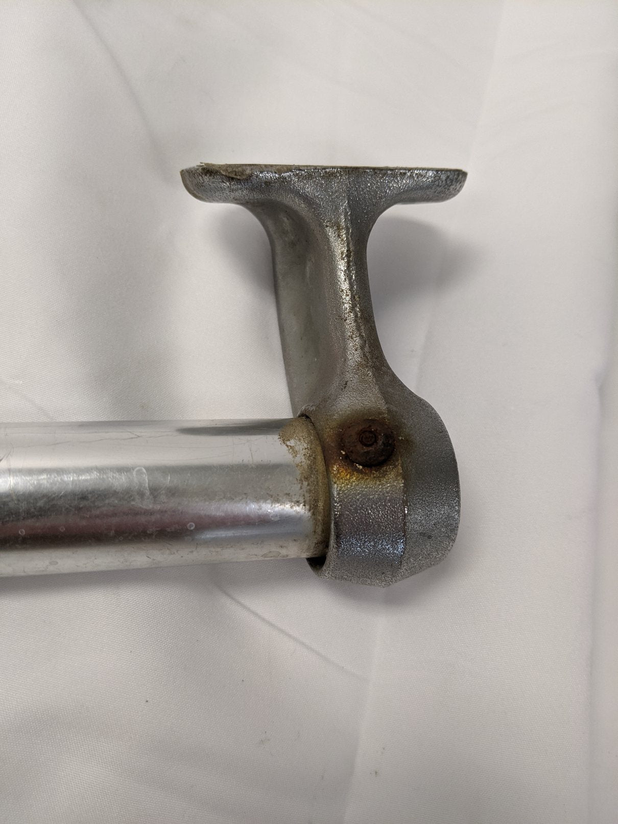 Used Freightliner FLD 22 Inch Grab Handle