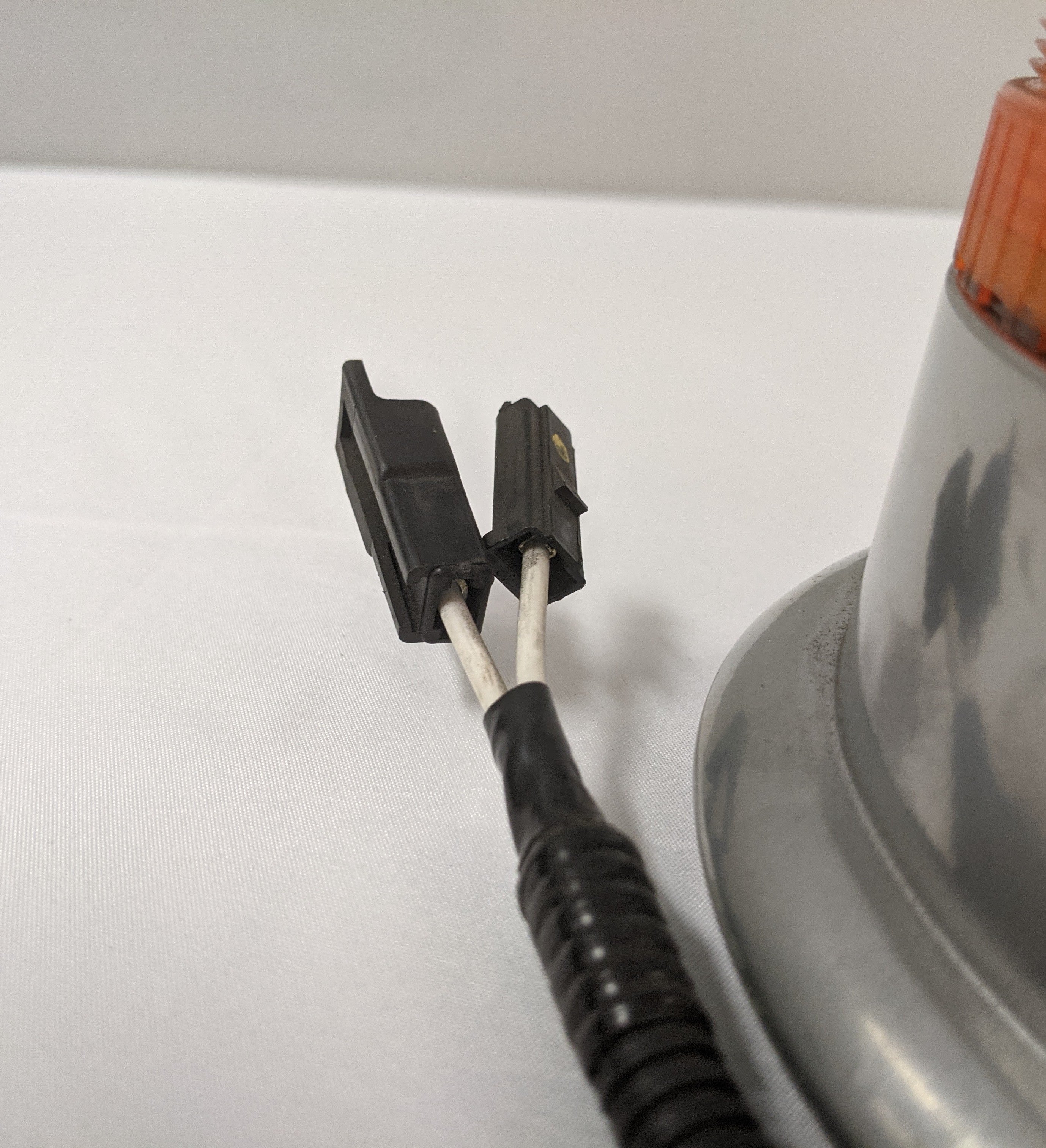 Grote Model # 7773 Amber Strobe Beacon Light - WWS 85101-3475 (6771126370390)