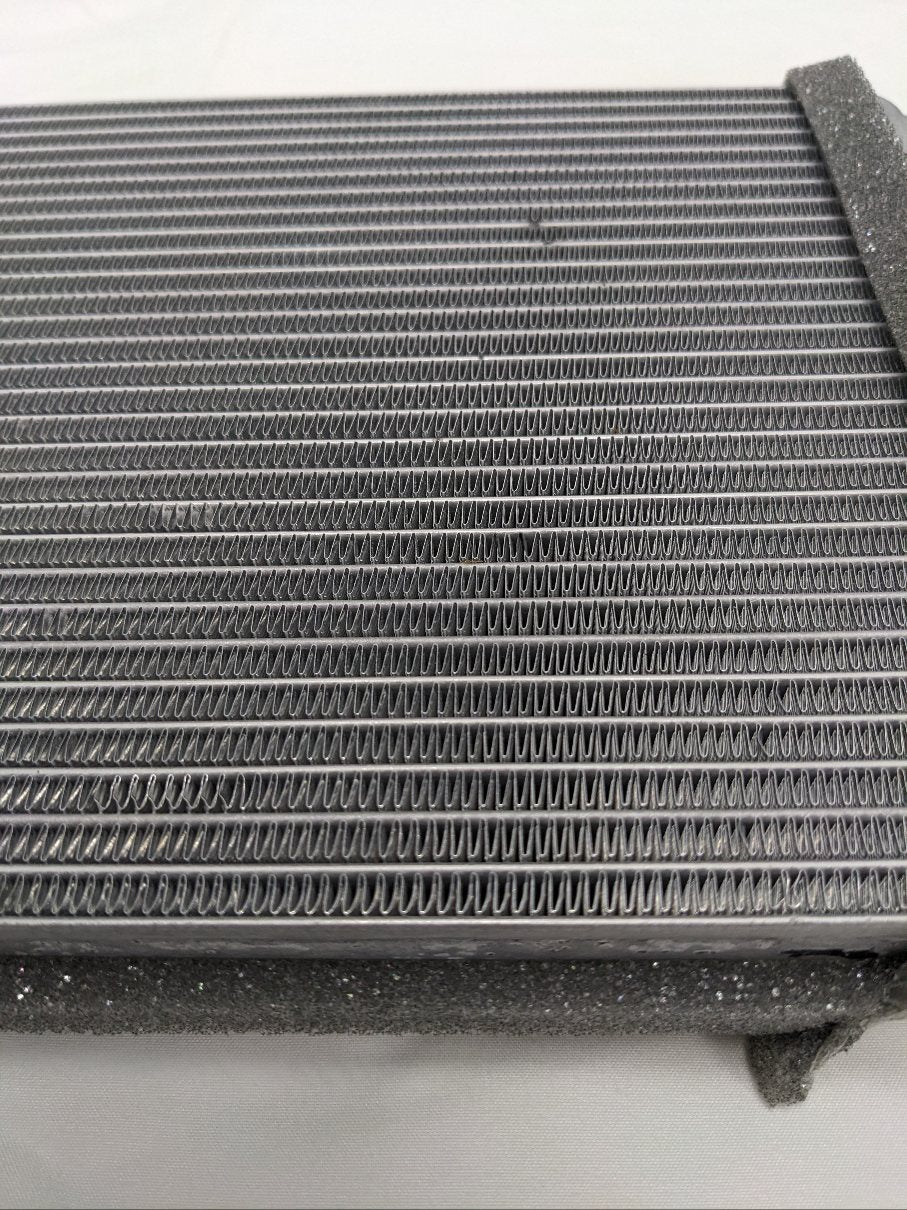 Freightliner Cascadia P4 Bunk HVAC Heater Core - P/N GR647001 (9975131734332)