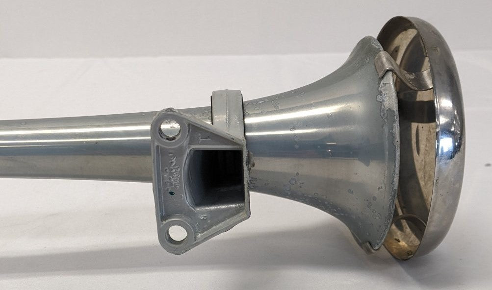 Hadley 14" Chrome Air Horn 22-58122-000 | Used