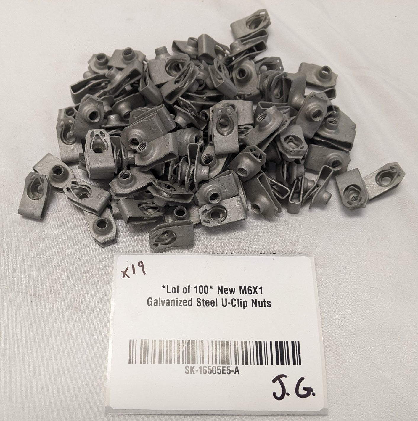 100 M6X1 Galvanized Steel U-Clip Speed Nuts