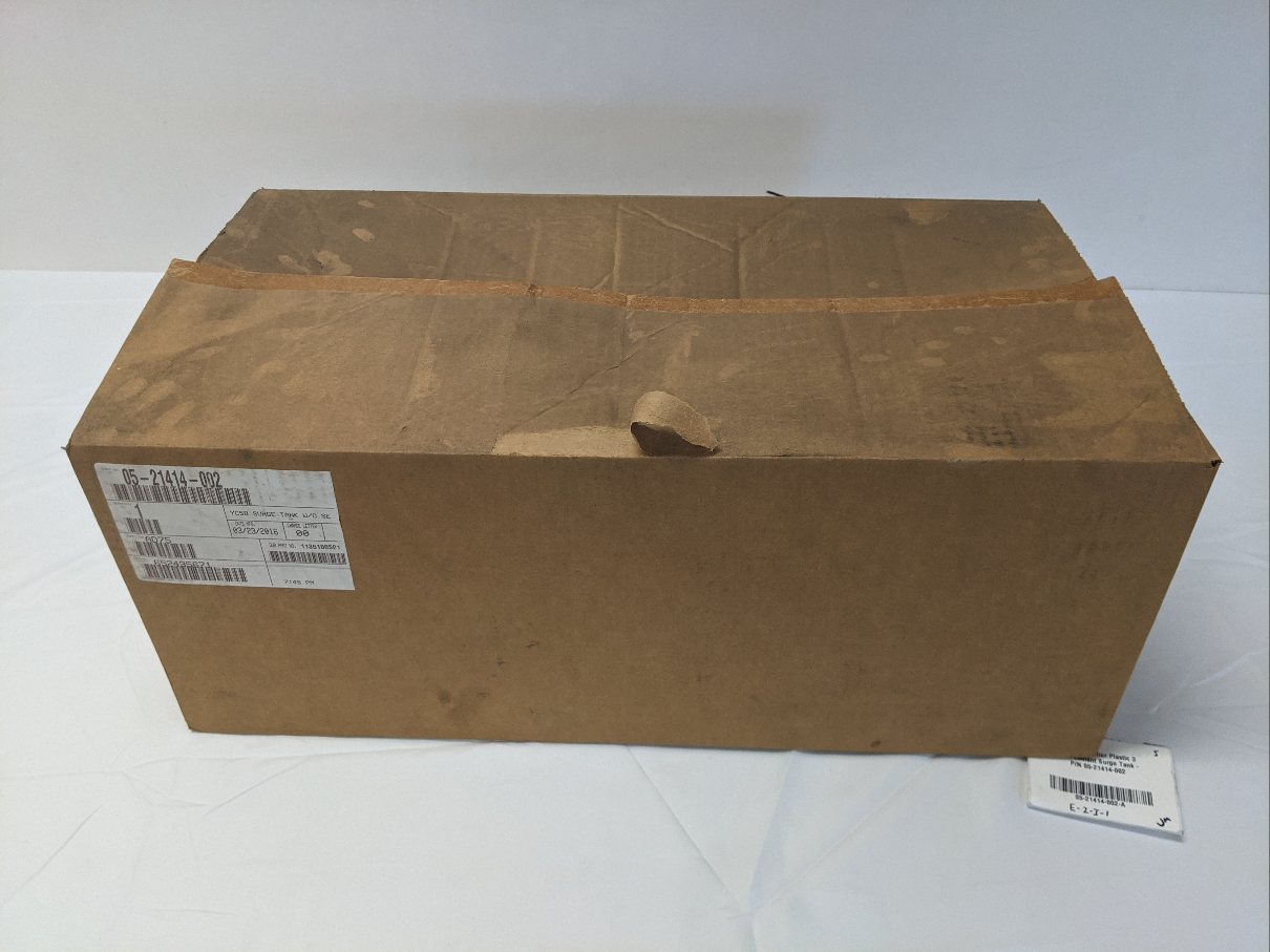 New Freightliner Plastic 3 Gallon Coolant Surge Tank - P/N 05-21414-002