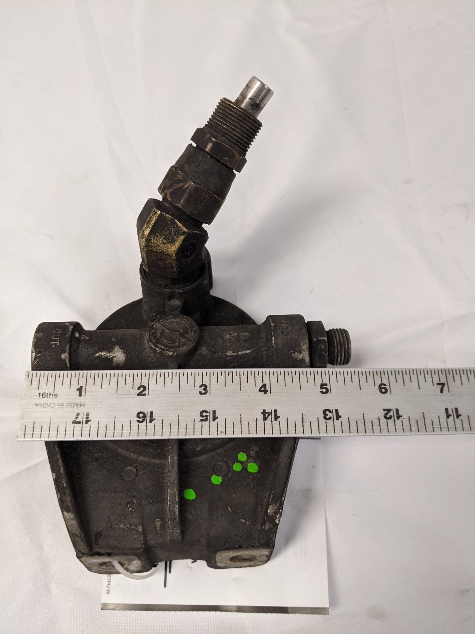 Used Detroit Diesel Fuel Water Separator Assembly Base - P/N DDE 23531546