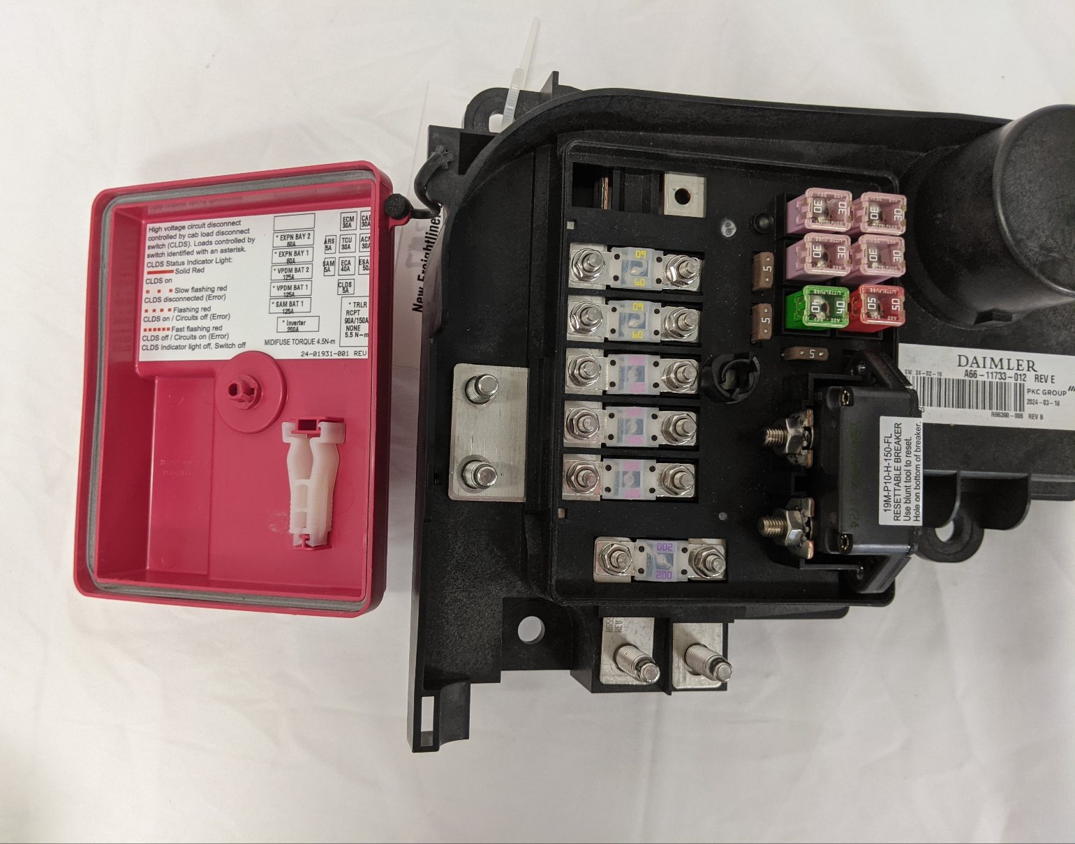 New Freightliner Daimler Battery Cable Access Power Module - P/N A66-11733-012 (10168431149372)