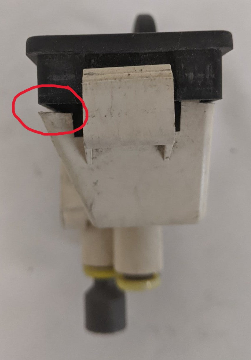 Damaged GT Development Fifth Wheel Slide Toggle Valve w/o Bulb - P/N GTD 3235 2