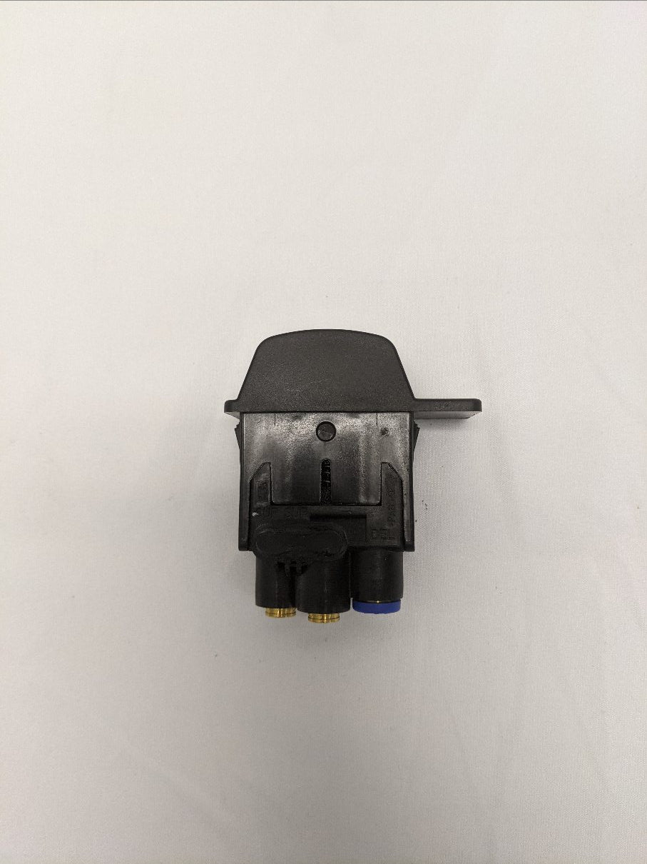 Freightliner Air Suspension Toggle Switch | GTD 3270-3