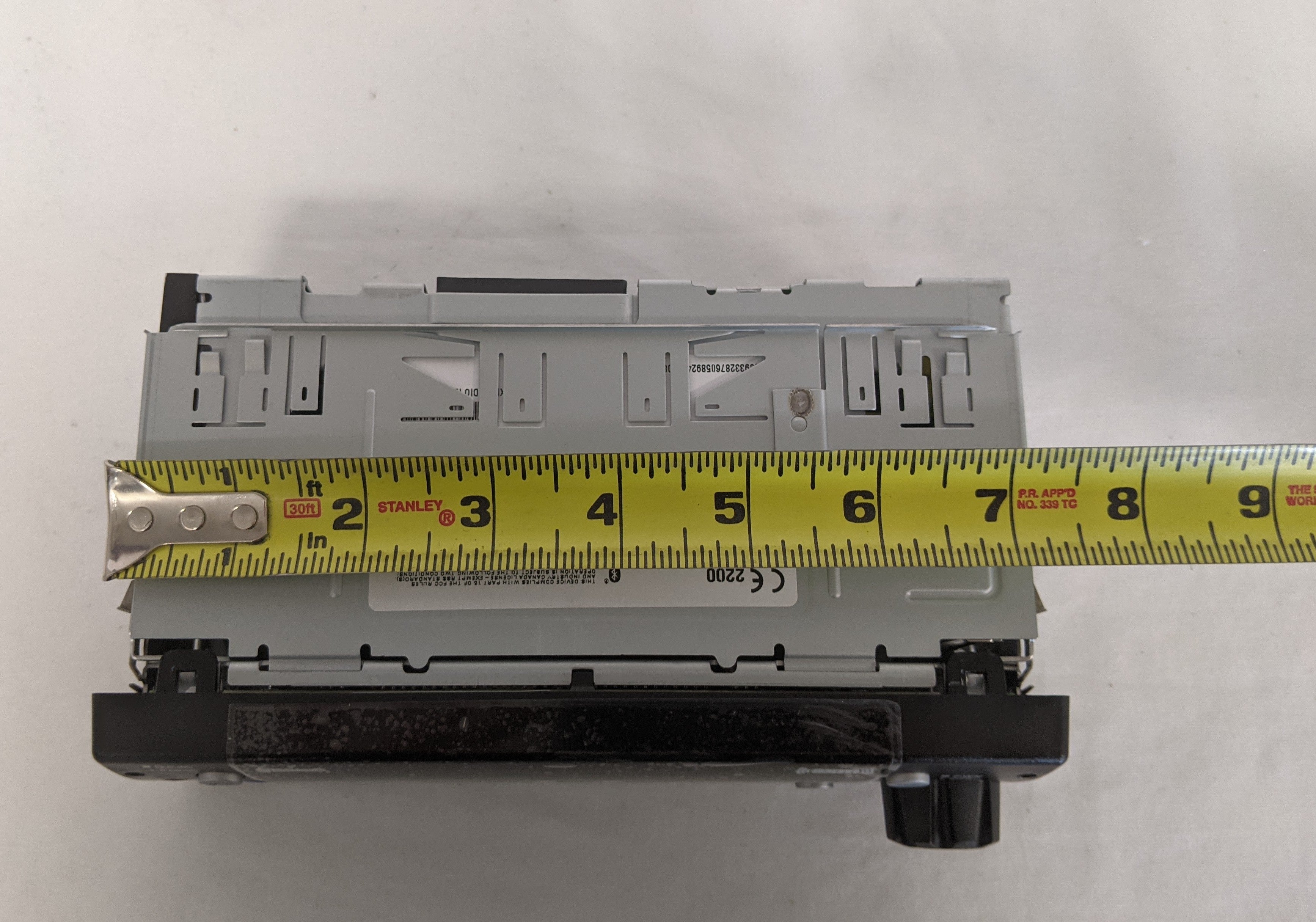 A22-78676-000 - Freightliner DEA737 Radio