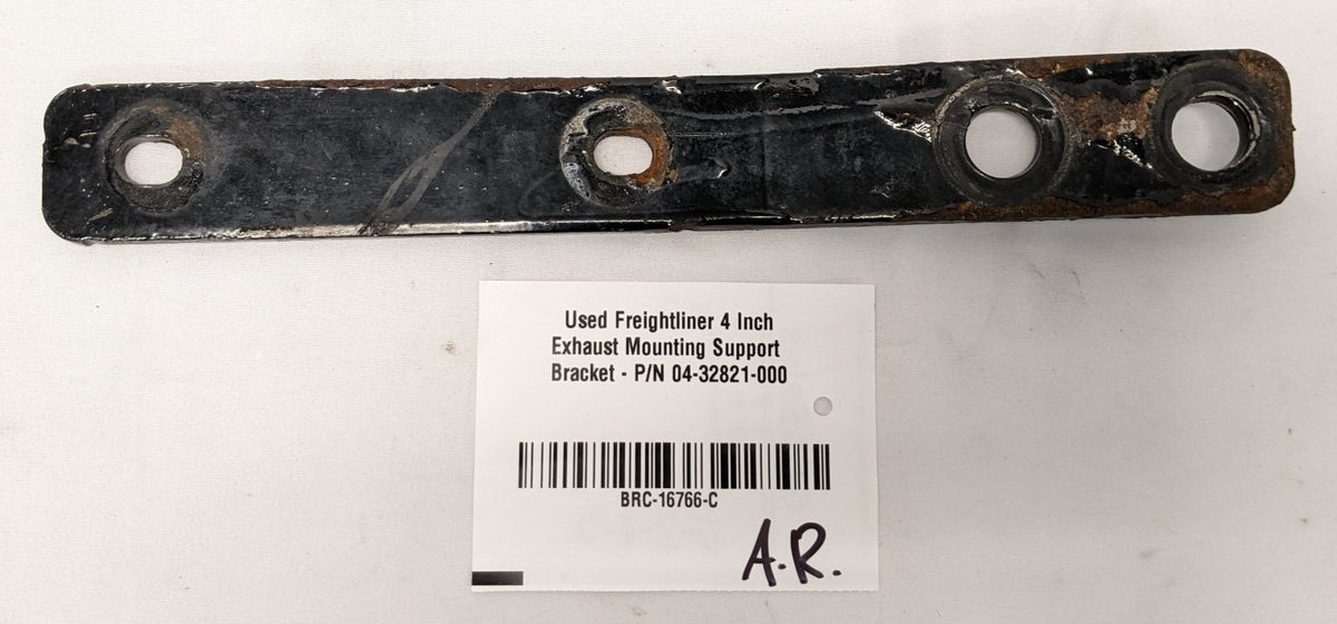 Freightliner 4-Inch Exhaust Support Bracket 04-32821-000