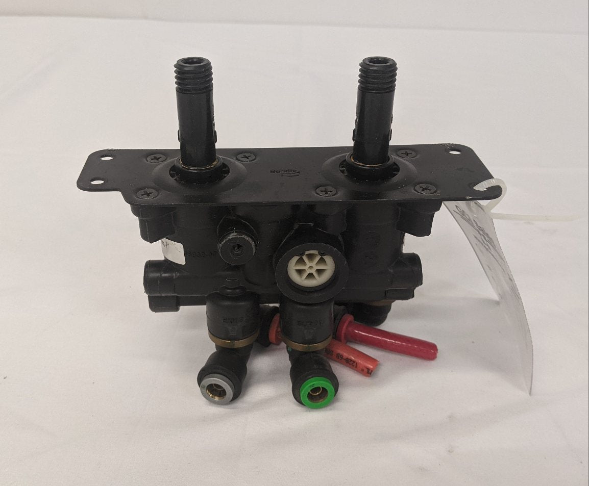 5018303 - Bendix Mv3 Trailer Air Supply/Parking Brake Valve
