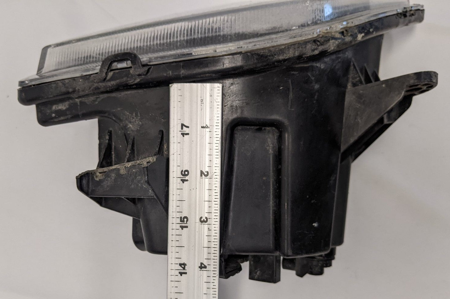 Damaged Freightliner Cascadia P4 RH LED Fog Light - P/N A66-03653-003
