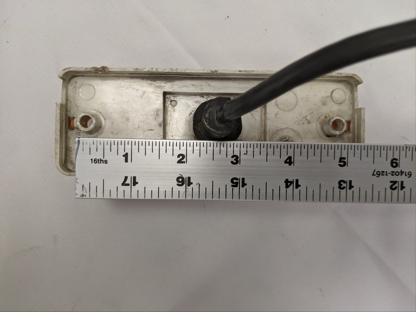 Used Reflectorized Rectangular Incandescent Marker Light - P/N TL 29203Y