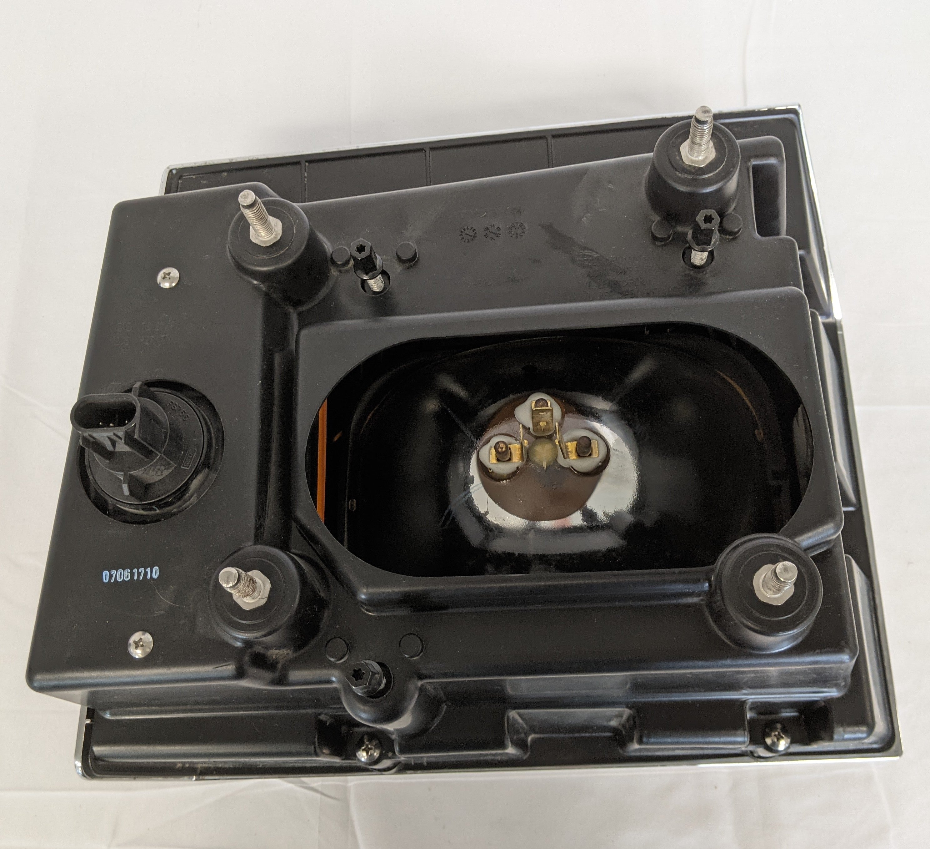 Western Star 4700 LH Head Light - P/N A06-82018-000 (6564462035030)