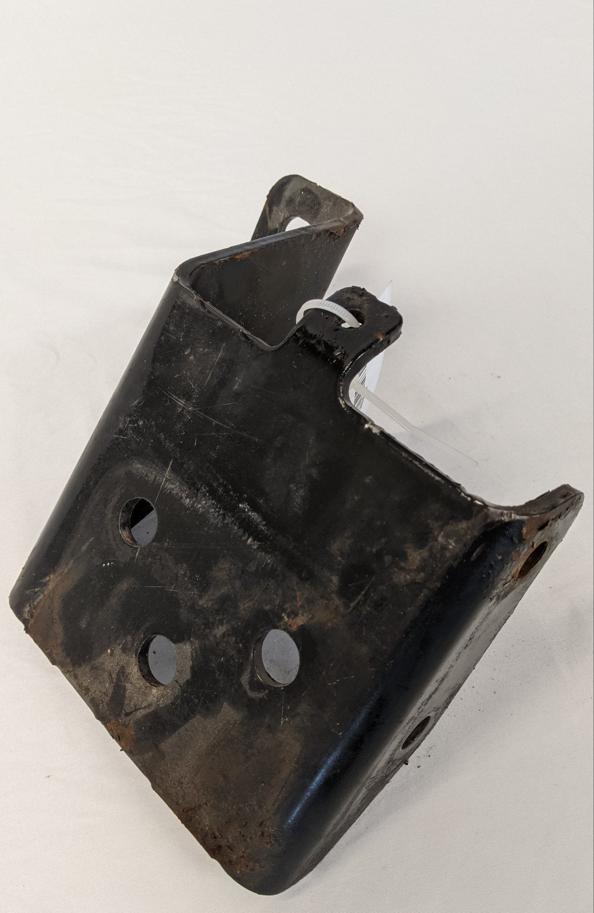 Used Freightliner Cascadia P3 LH Frame Air Dryer Bracket - P/N 12-22404-000 (10093056360764)
