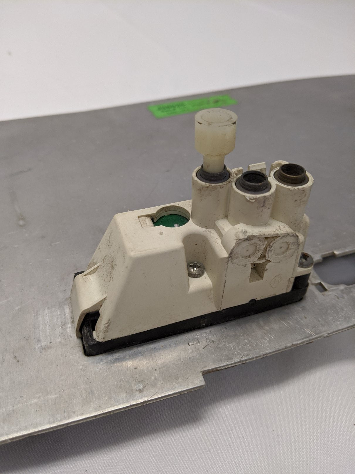 Used Freightliner Columbia Center Instrument Dash Panel  - P/N 22-45867-000