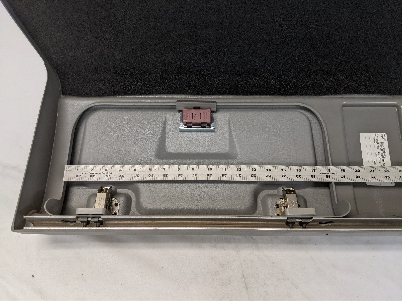 Damaged FTL Columbia Mid-Roof Overhead Rear Sleeper Cabinet - P/N A22-47743-012