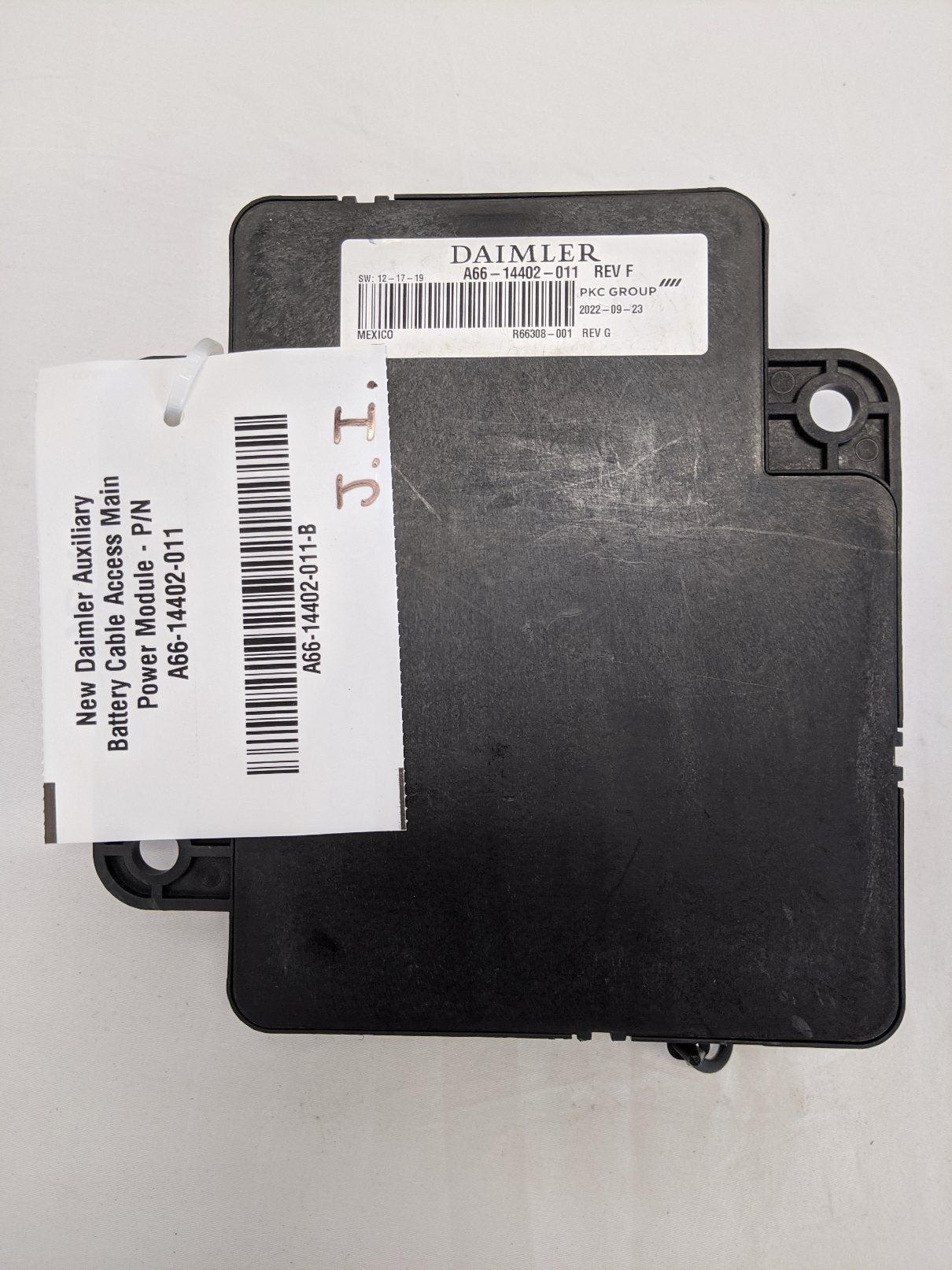 New Daimler Auxiliary Battery Cable Access Main Power Module - P/N A66-14402-011 (10172258615612)