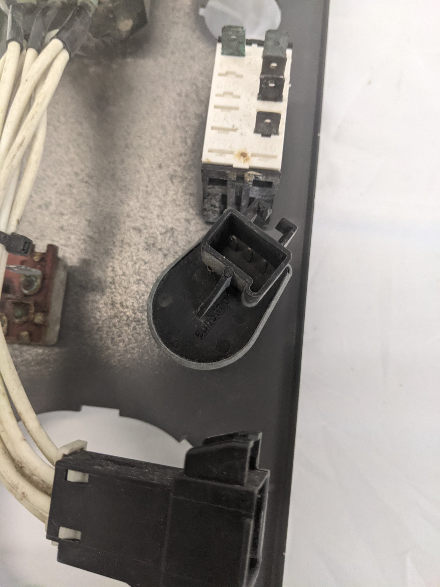 Used Freightliner Columbia Sleeper Cab Control Panel - P/N 22-46623-009