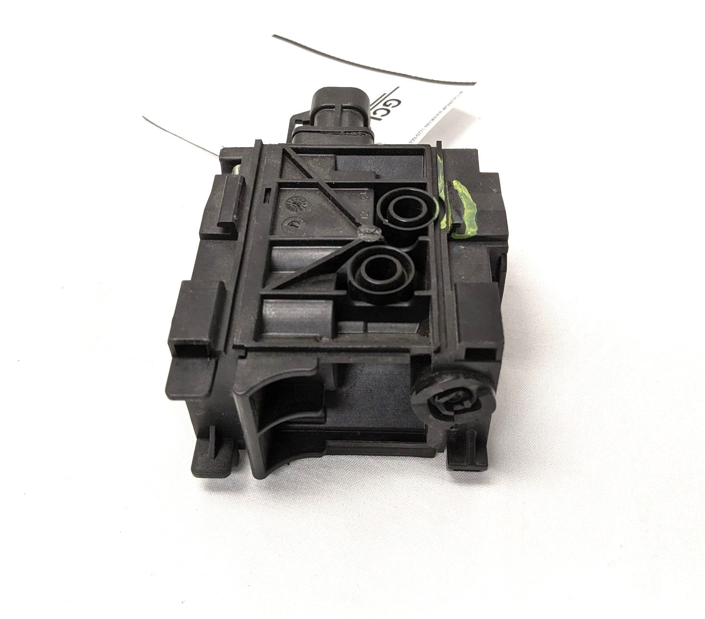 Freightliner 3-Way NC AMU Solenoid Valve | A12-19779-101