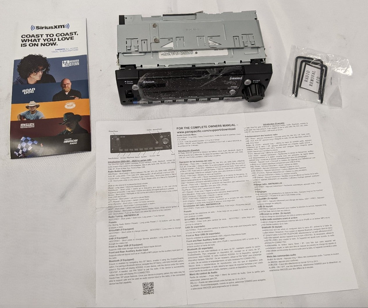Freightliner DEA737 AM/FM/BT/SXM/USB Radio | A22-78679-000