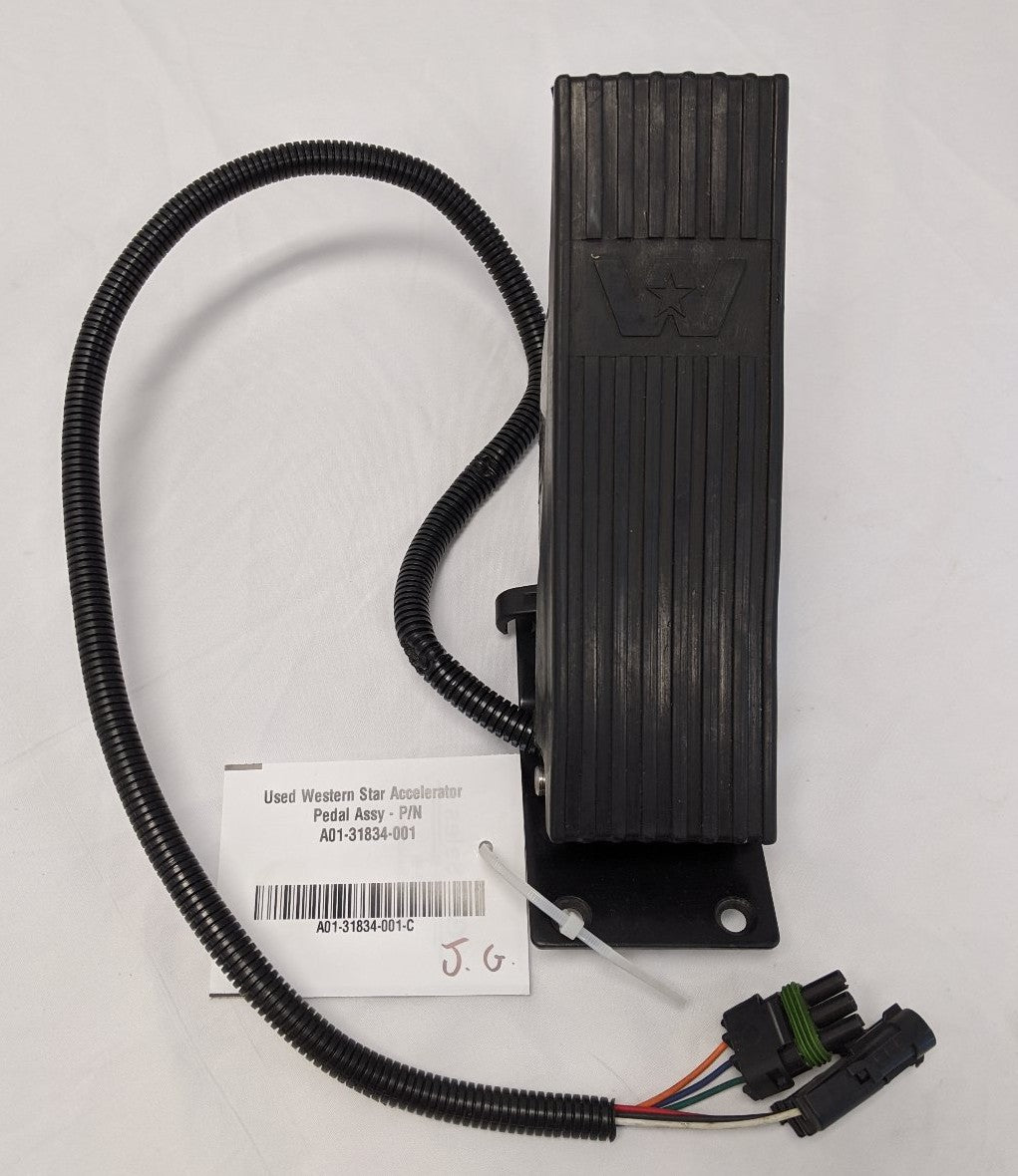 Used Western Star Accelerator Pedal Assy - P/N  A01-31834-001
