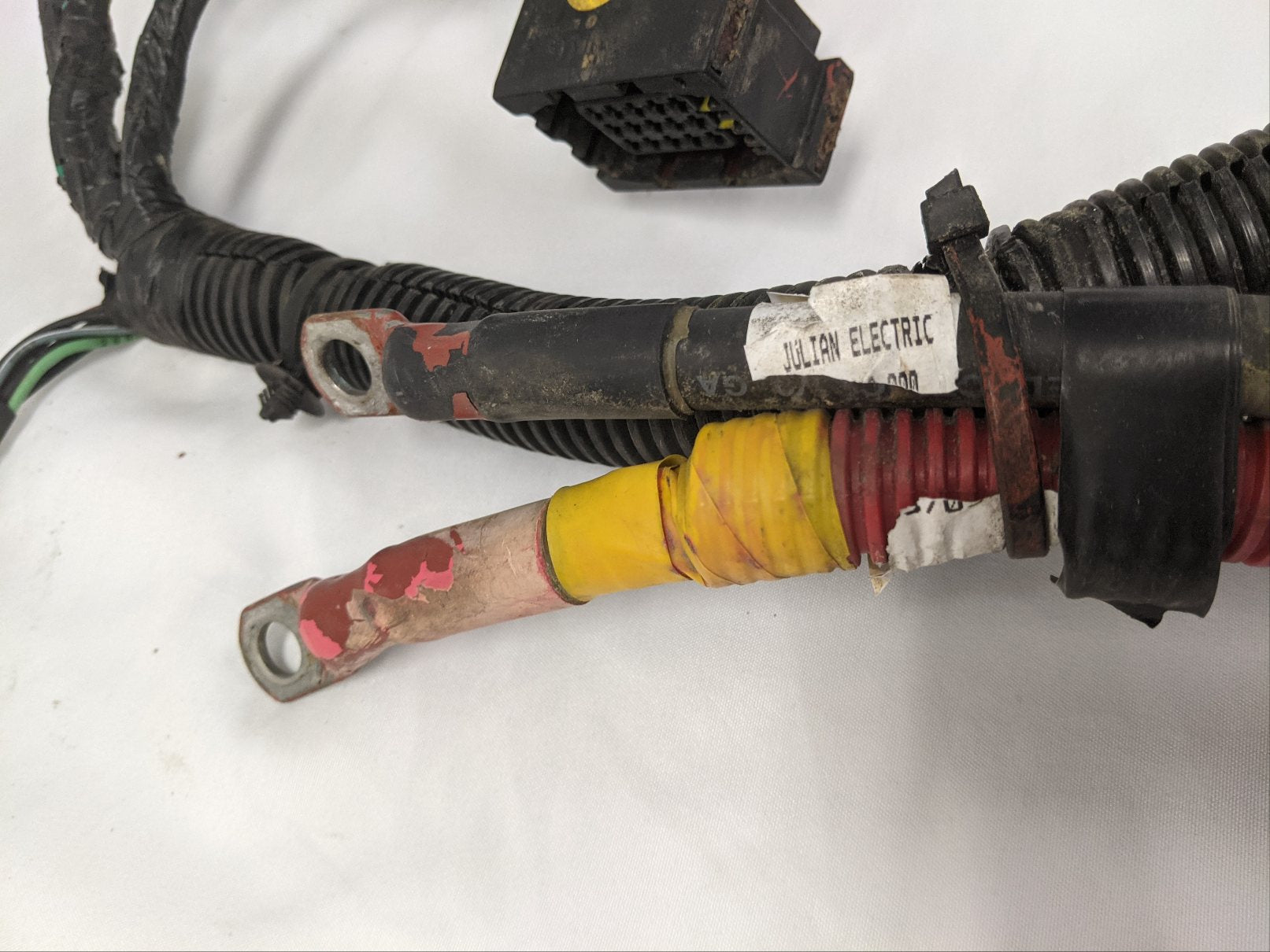 Freightliner DD13 Front Firewall Wiring Harness (A06-76148-000) - Used