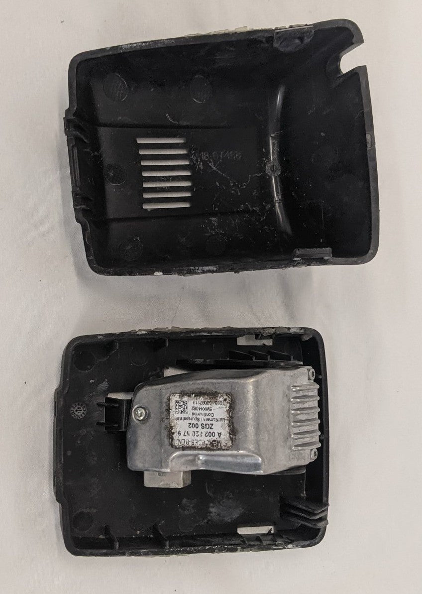 Mercedes-Benz Lane Departure Warning Camera w/ Cover & Wire-P/N  A 002 820 67 97