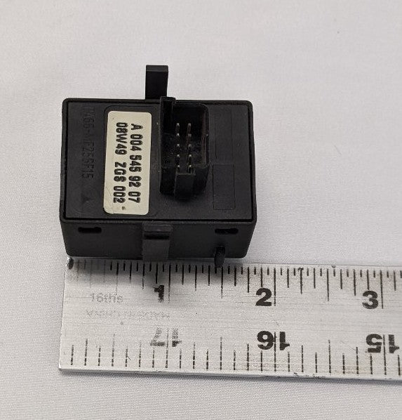 Freightliner Cascadia P3 L/R Mirror Control Switch A-004-545-92-07