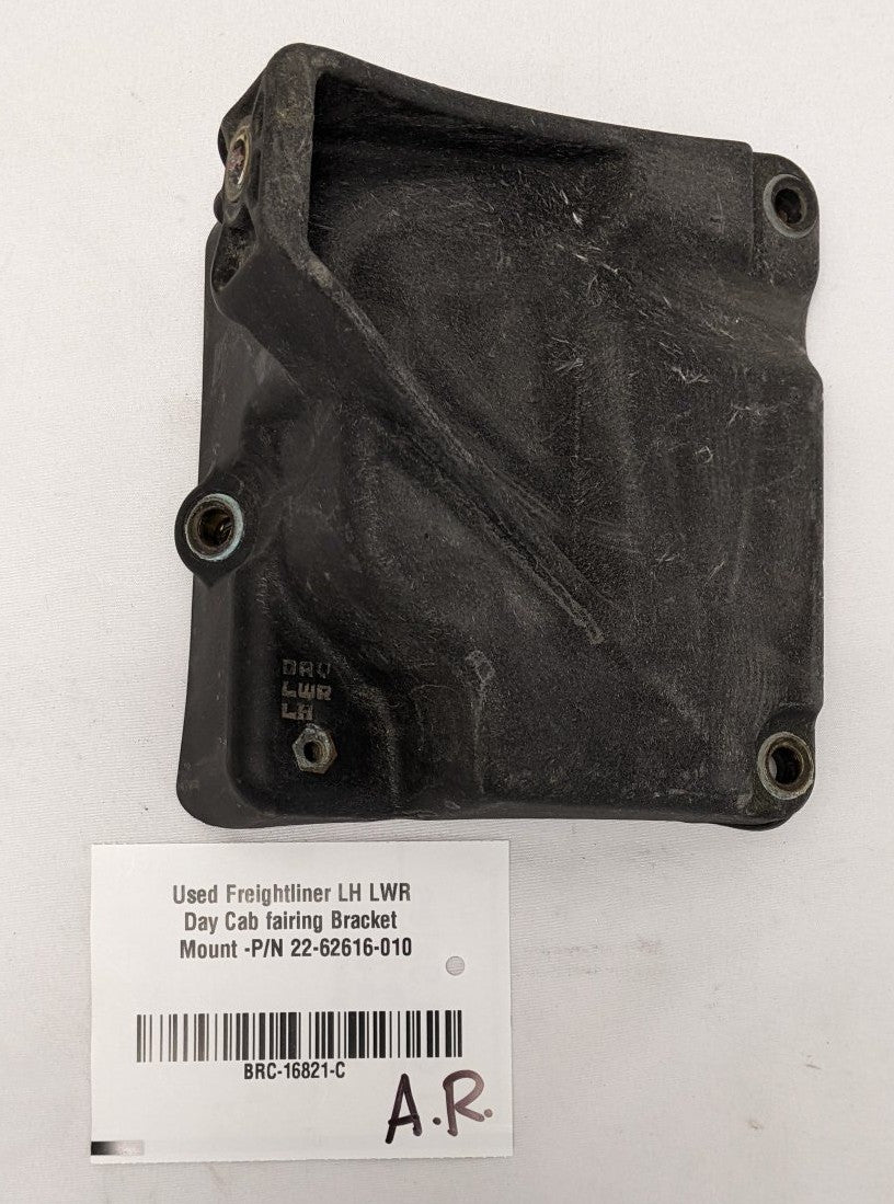Freightliner Cascadia LH Lower Fairing Bracket 22-62616-010 Used