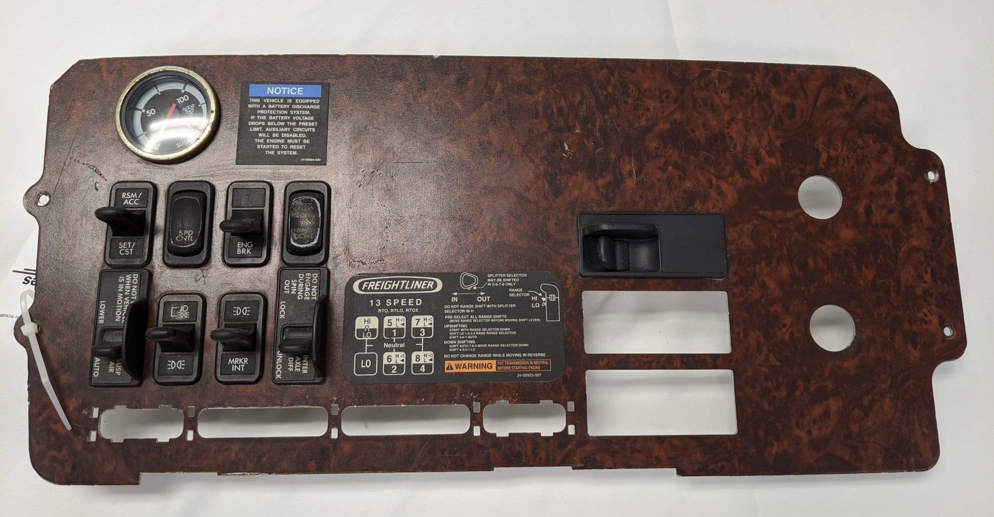 Used Freightliner Columbia Center Instrument Dash Panel - P/N 22-45867-000