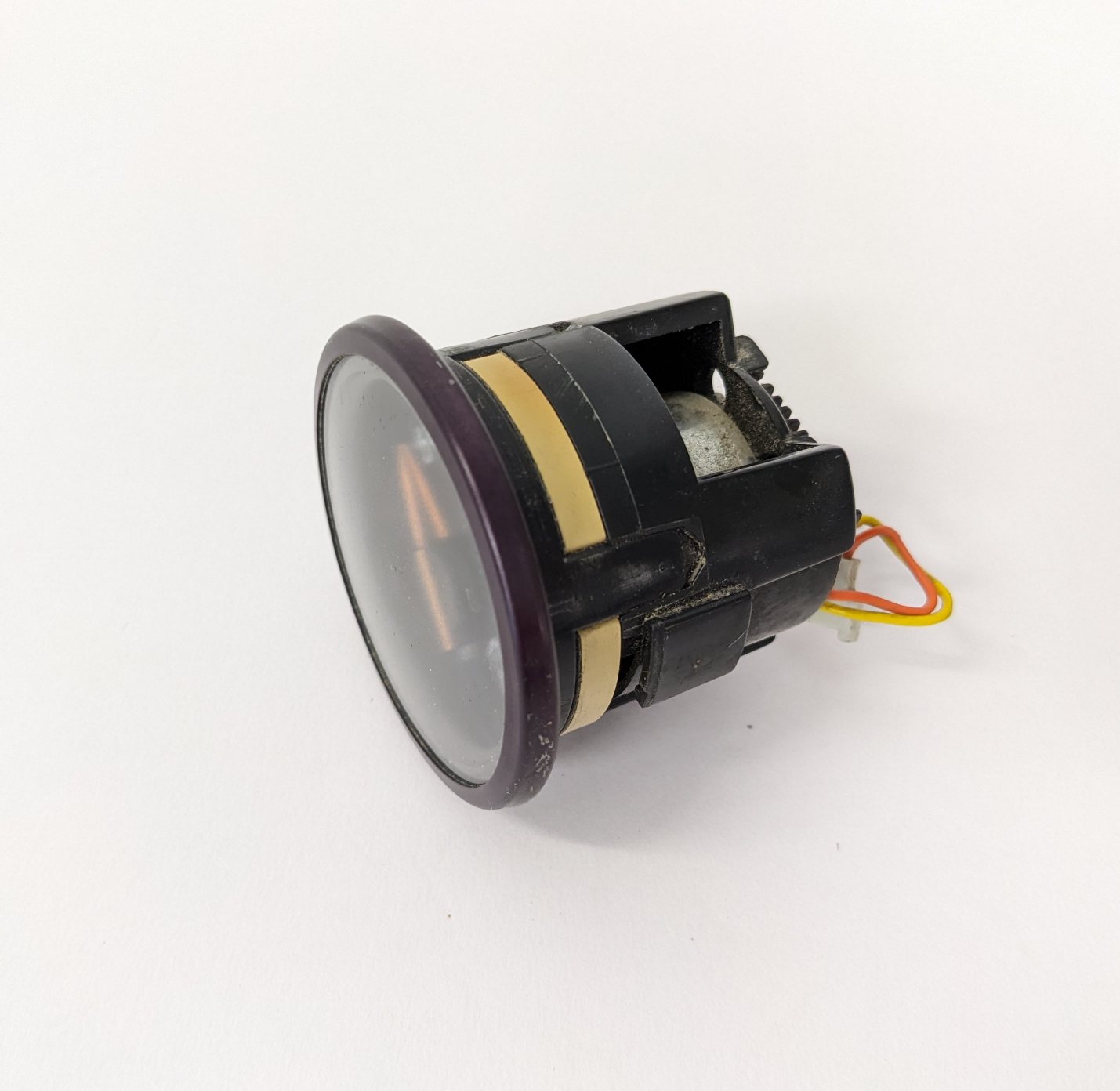 Damaged Freightliner Electromechanical Voltmeter Gauge - P/N 22-46509-000 (10106695483708)