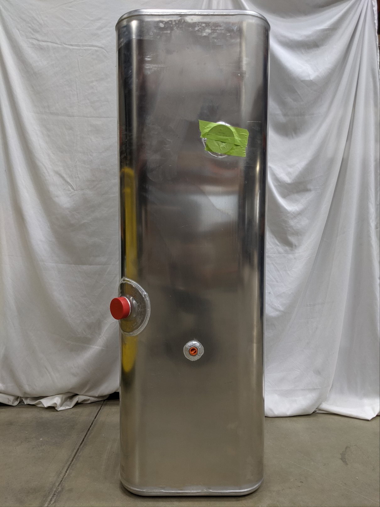 Freightliner LH 80 Gallon Aluminum Fuel Tank | A03-41137-400