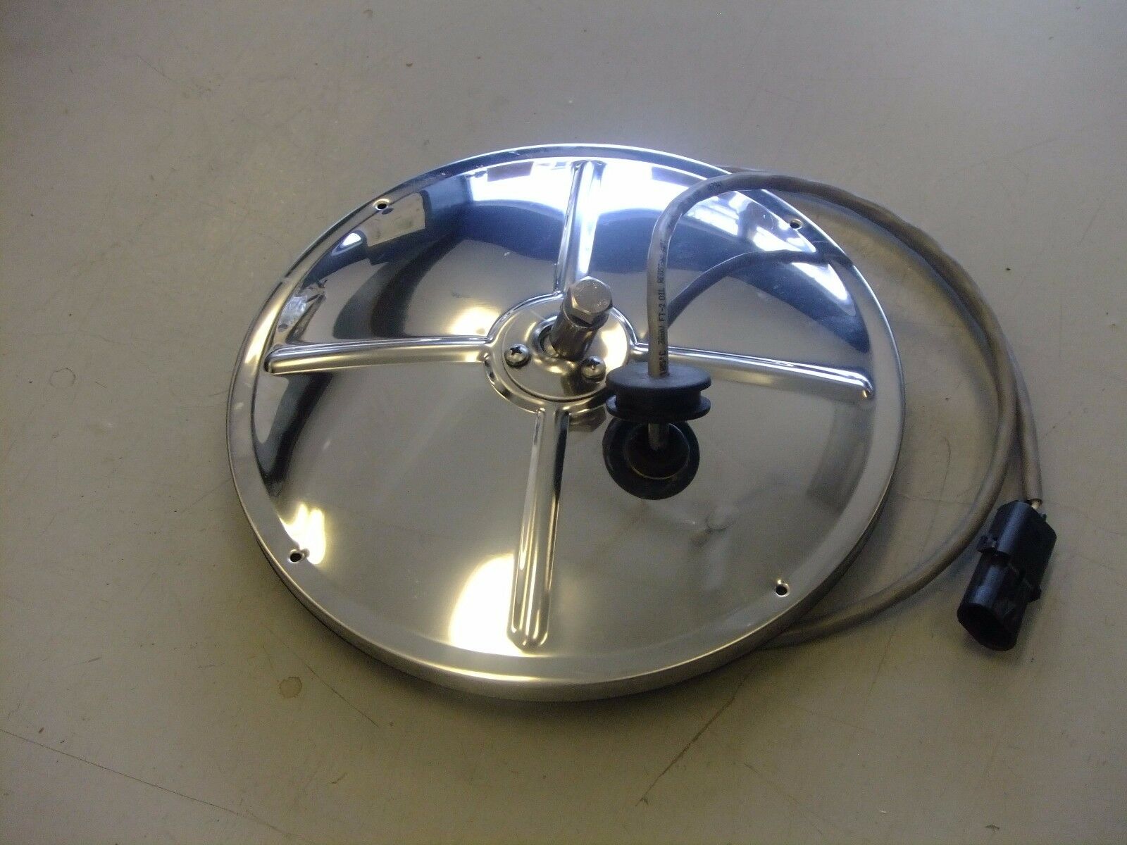 Freightliner 8 Inch Round, Stainless Steel, Heated Mirror - P/N A22-72071-001 (3939588833366)