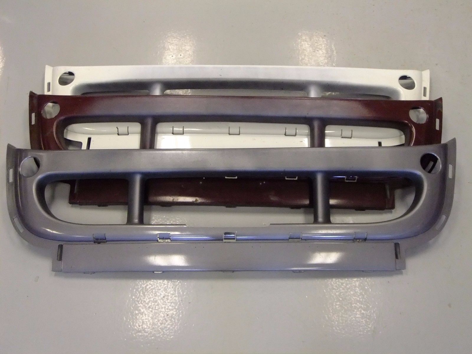 Used Freightliner Cascadia Plastic Front Bumper Facia Center - P/N  21-28446-000 (3939555901526)