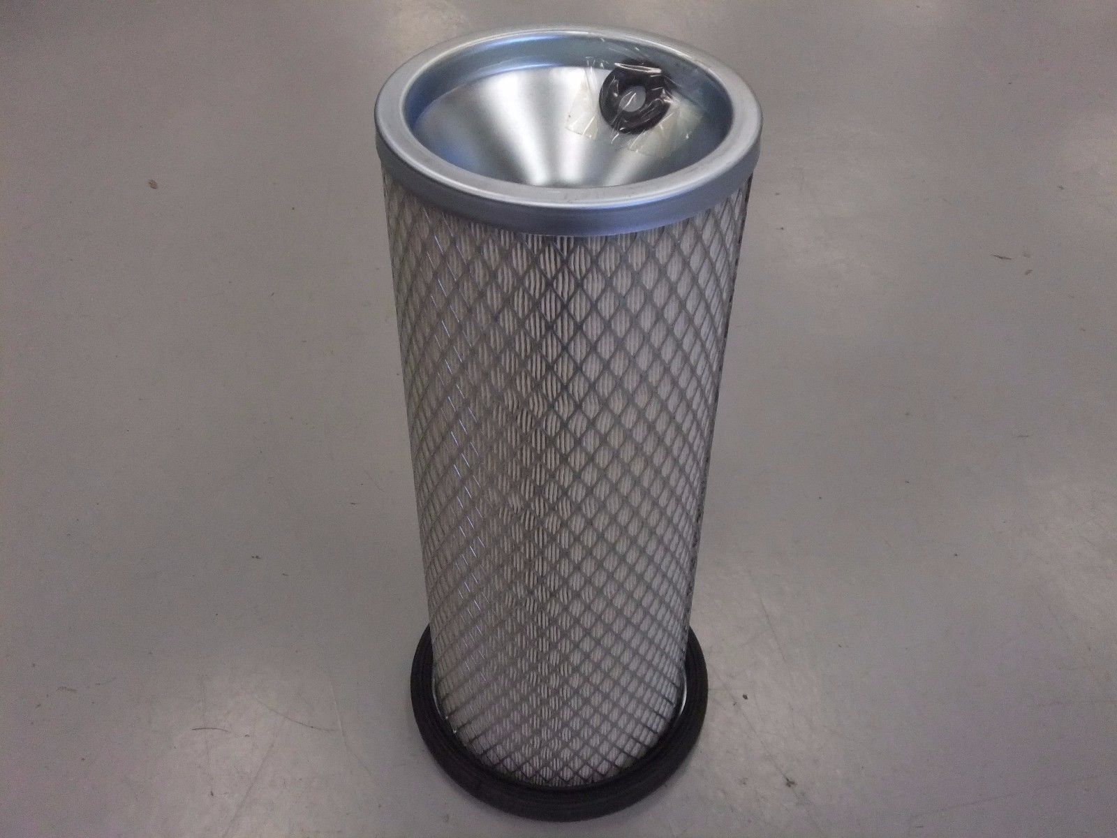 Fram Heavy Duty Metal End Air Filter - P/N CA507SY (3961822380118)